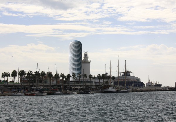 Imagen de cabecera de Recurso contra el Rascacielos en el Puerto de Málaga