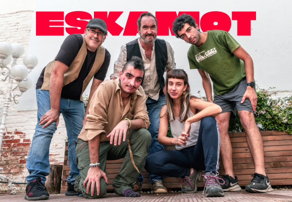 Imagen de cabecera de Eskamot - PRIMER DISC!!